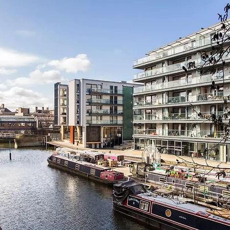 Canal-Side Apartment In Shoreditch Лондон Екстериор снимка